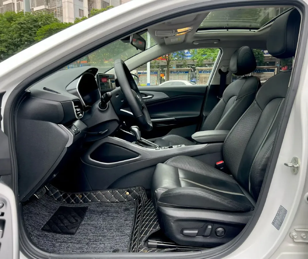 2019 Hyundai La Festa 1.6T 204HP L4 7DCT,autocango,china used car exporter,china ev exporter,chinese used car exporter,chinese used ev exporter