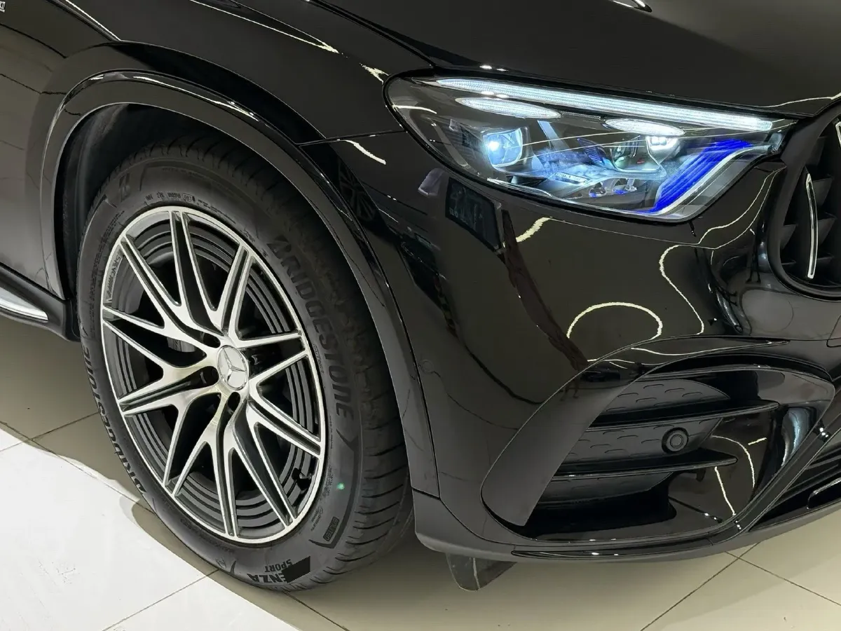 2024 Mercedes-Benz GLC Coupe AMG 2.0T 421HP L4 9AT,autocango,china used car exporter,china ev exporter,chinese used car exporter,chinese used ev exporter