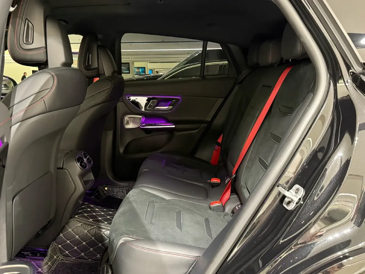 2024 Mercedes-Benz GLC Coupe AMG 2.0T 421HP L4 9AT,autocango,china used car exporter,china ev exporter,chinese used car exporter,chinese used ev exporter