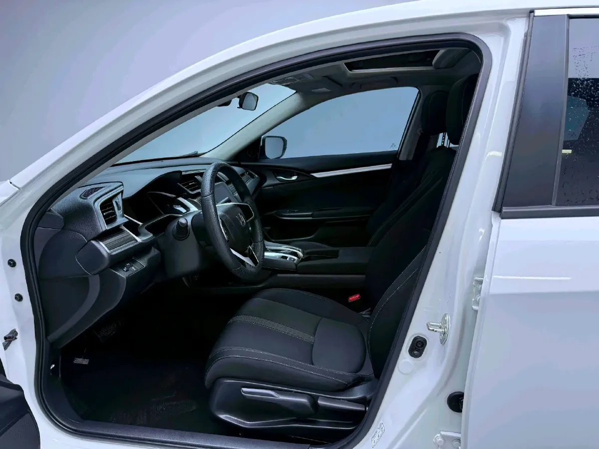 2019 Honda Civic 1.5T 177HP L4 CVT,autocango,china used car exporter,china ev exporter,chinese used car exporter,chinese used ev exporter