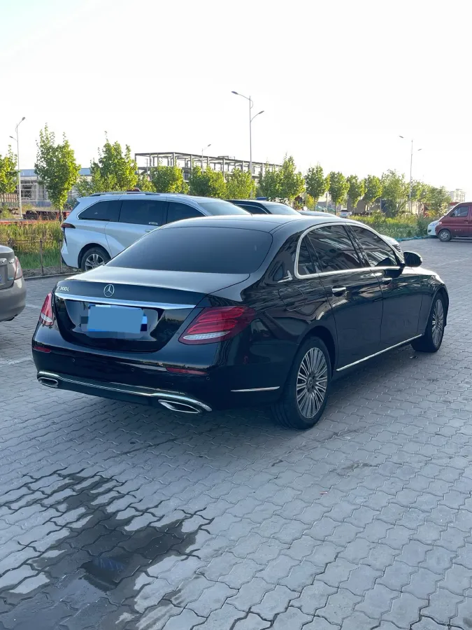 2020 Mercedes-Benz E Class 2.0T 258HP L4 9AT,autocango,china used car exporter,china ev exporter,chinese used car exporter,chinese used ev exporter