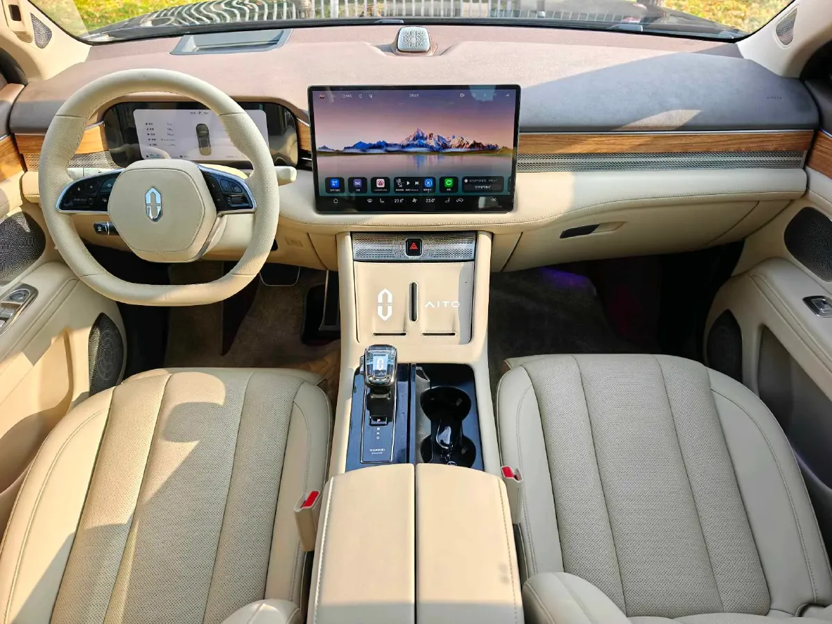 2024 AITO AITO M7 1.5T 152HP L4 REEV 40KWH,autocango,china used car exporter,china ev exporter,chinese used car exporter,chinese used ev exporter