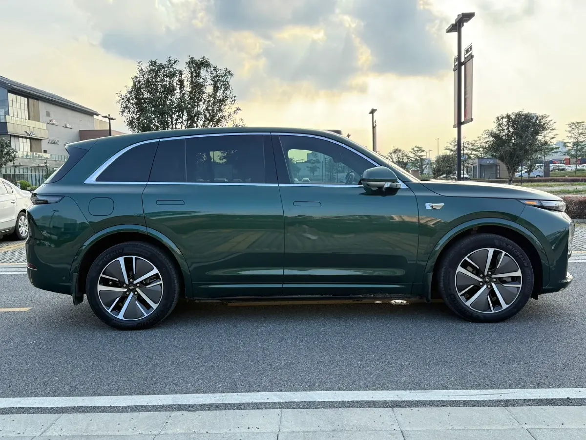 2024 Li L8 Range Extended 154HP REEV 42.8KWH,autocango,china used car exporter,china ev exporter,chinese used car exporter,chinese used ev exporter