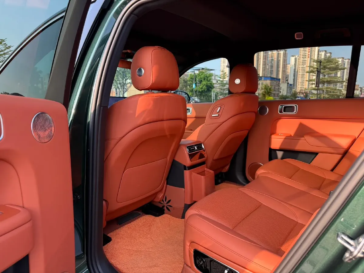 2024 Li L8 Range Extended 154HP REEV 42.8KWH,autocango,china used car exporter,china ev exporter,chinese used car exporter,chinese used ev exporter