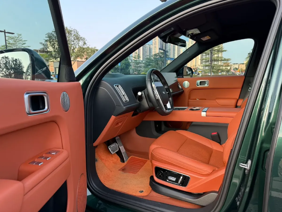 2024 Li L8 Range Extended 154HP REEV 42.8KWH,autocango,china used car exporter,china ev exporter,chinese used car exporter,chinese used ev exporter