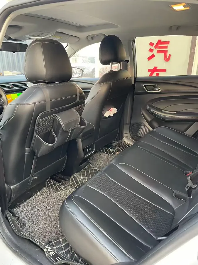 2019 Roewe i5 1.5L 120HP L4 CVT,autocango,china used car exporter,china ev exporter,chinese used car exporter,chinese used ev exporter