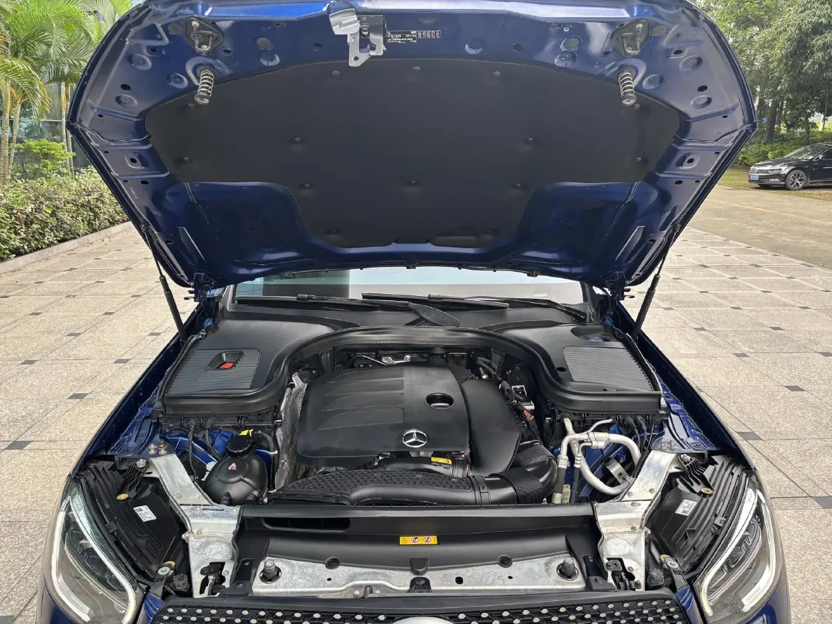 2021 Mercedes-Benz GLC Class 2.0T 197HP L4 9AT,autocango,china used car exporter,china ev exporter,chinese used car exporter,chinese used ev exporter