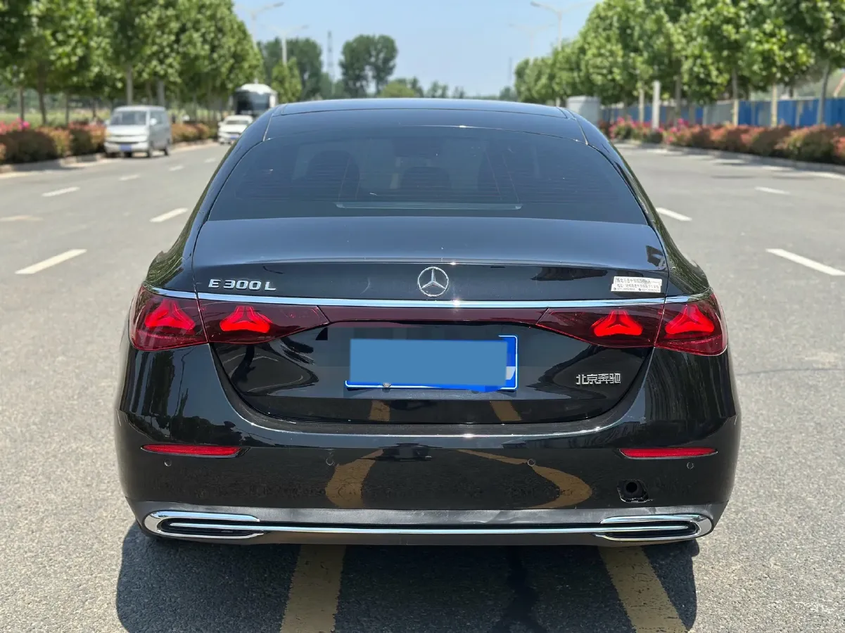 2024 Mercedes-Benz E Class 2.0T 258HP L4 9AT,autocango,china used car exporter,china ev exporter,chinese used car exporter,chinese used ev exporter