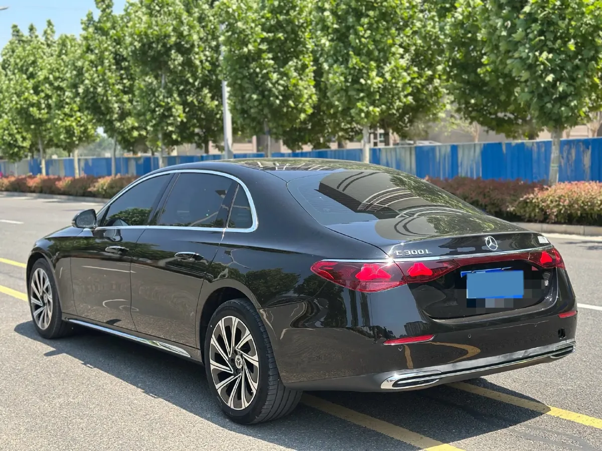 2024 Mercedes-Benz E Class 2.0T 258HP L4 9AT,autocango,china used car exporter,china ev exporter,chinese used car exporter,chinese used ev exporter