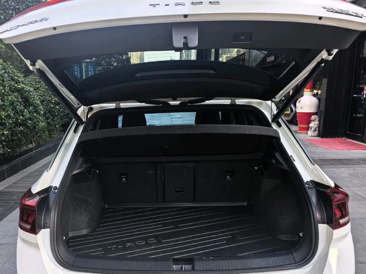 2021 Volkswagen T-Roc 1.4T 150HP L4 7DCT,autocango,china used car exporter,china ev exporter,chinese used car exporter,chinese used ev exporter