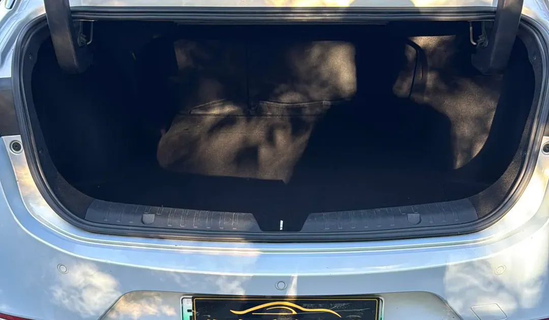 2022 ChangAn Oshan Z6 1.5T 170HP L4 6TCT PHEV 28.4KWH,autocango,china used car exporter,china ev exporter,chinese used car exporter,chinese used ev exporter