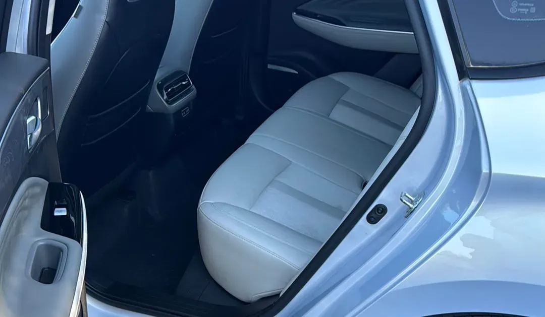 2022 ChangAn Oshan Z6 1.5T 170HP L4 6TCT PHEV 28.4KWH,autocango,china used car exporter,china ev exporter,chinese used car exporter,chinese used ev exporter