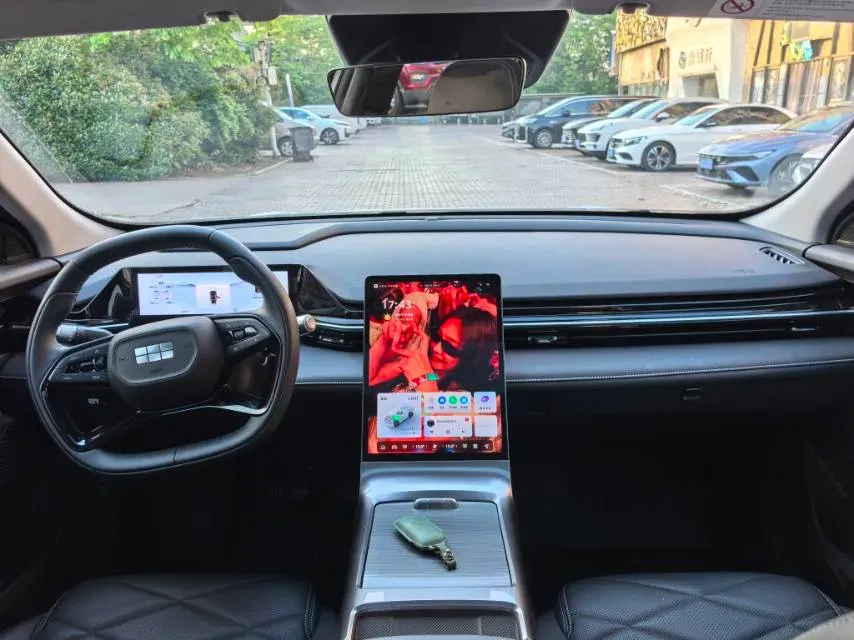 2024 Geely Galaxy L6 1.5T 163HP L4 3DHT PHEV,autocango,china used car exporter,china ev exporter,chinese used car exporter,chinese used ev exporter