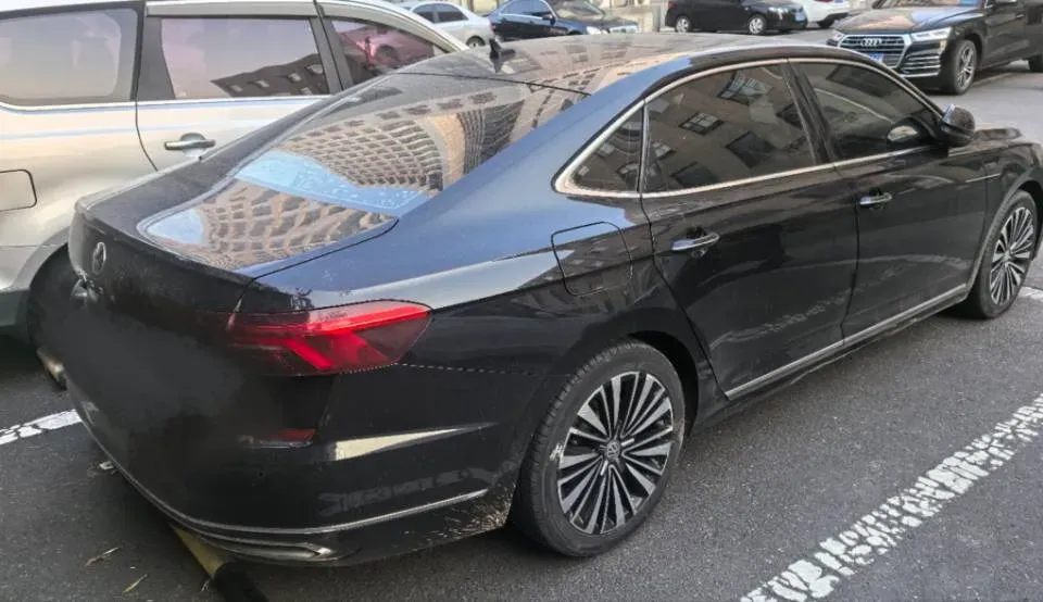 2020 Volkswagen Passat 2.0T 186HP L4 7DCT,autocango,china used car exporter,china ev exporter,chinese used car exporter,chinese used ev exporter