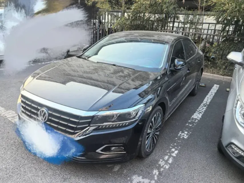 2020 Volkswagen Passat 2.0T 186HP L4 7DCT,autocango,china used car exporter,china ev exporter,chinese used car exporter,chinese used ev exporter