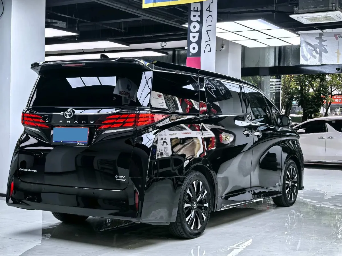 2024 Toyota Alphard 2.5L 190HP L4 E-CVT Hybrid,autocango,china used car exporter,china ev exporter,chinese used car exporter,chinese used ev exporter