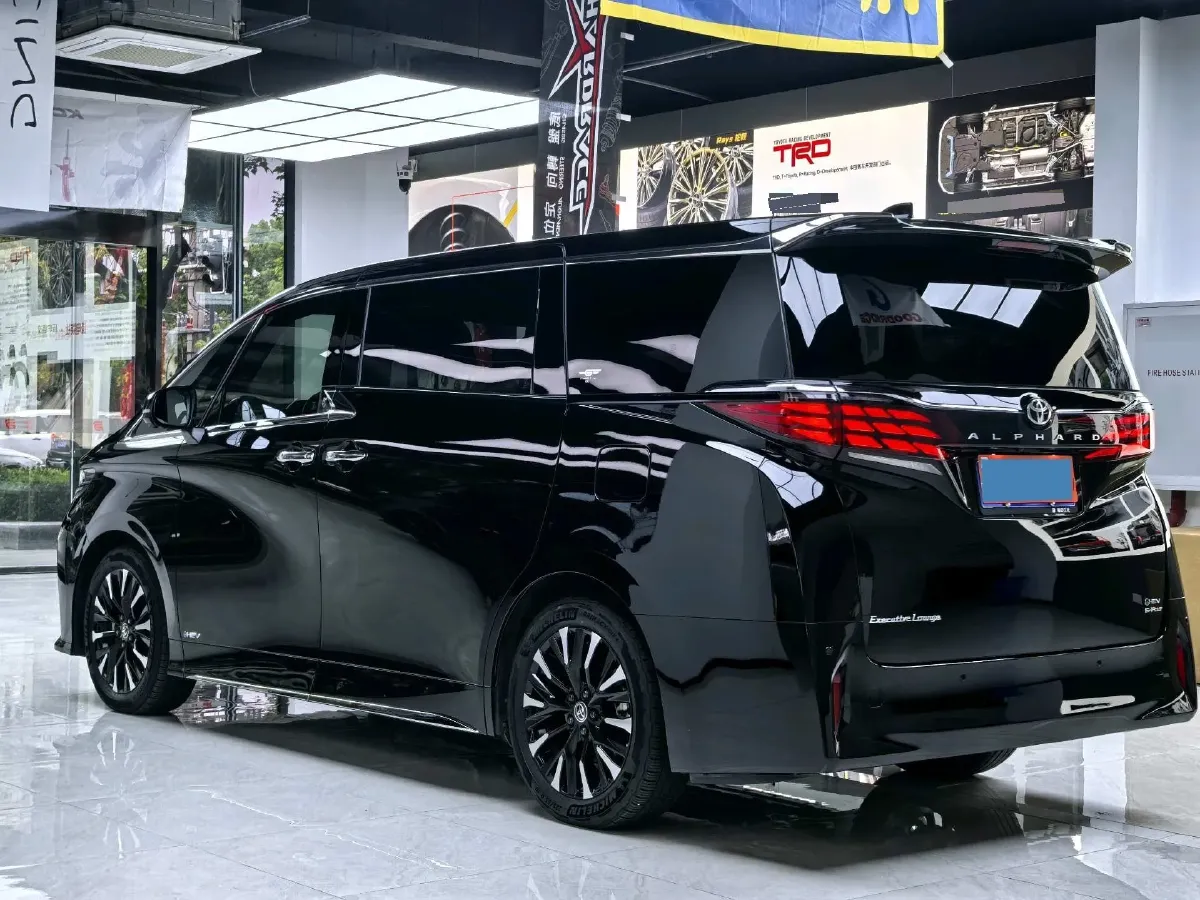 2024 Toyota Alphard 2.5L 190HP L4 E-CVT Hybrid,autocango,china used car exporter,china ev exporter,chinese used car exporter,chinese used ev exporter