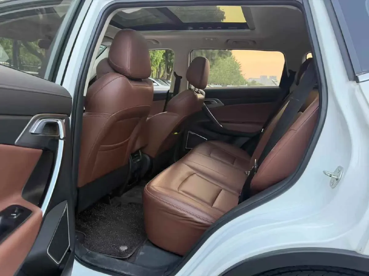 2021 Geely JiaJi 1.8T 184HP L4 7DCT,autocango,china used car exporter,china ev exporter,chinese used car exporter,chinese used ev exporter