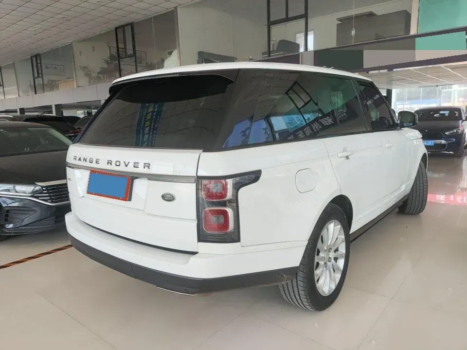 2018 Land Rover Range Rover Evoque 2.0T 241HP L4 9AT,autocango,china used car exporter,china ev exporter,chinese used car exporter,chinese used ev exporter