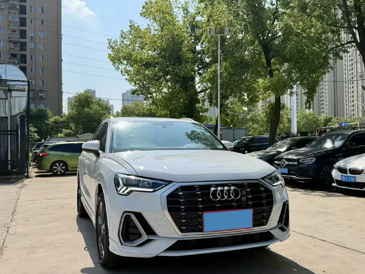 2022 Audi Q3 1.4T 150HP L4 7DCT,autocango,china used car exporter,china ev exporter,chinese used car exporter,chinese used ev exporter