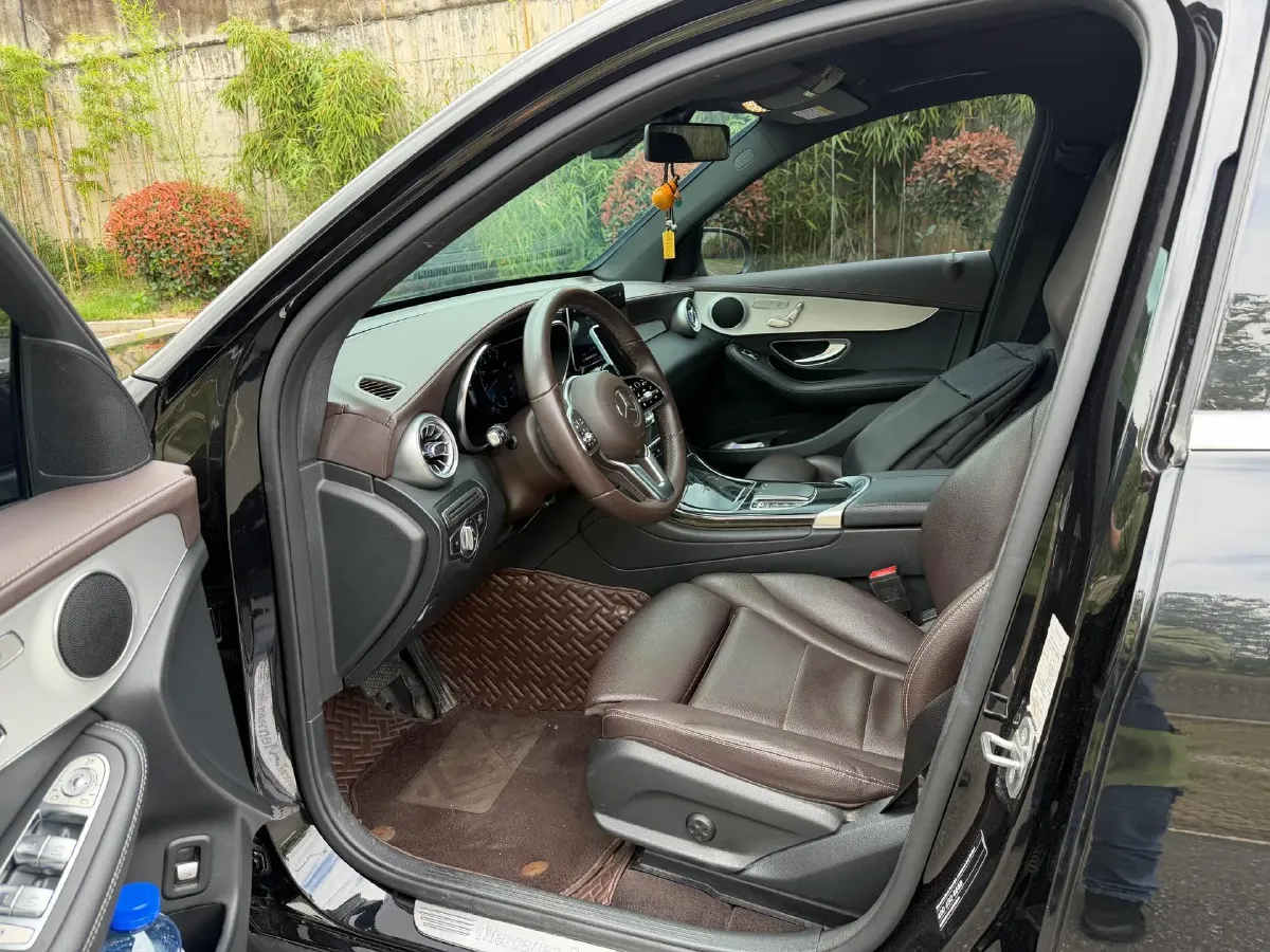 2022 Mercedes-Benz GLC Class 2.0T 197HP L4 9AT,autocango,china used car exporter,china ev exporter,chinese used car exporter,chinese used ev exporter