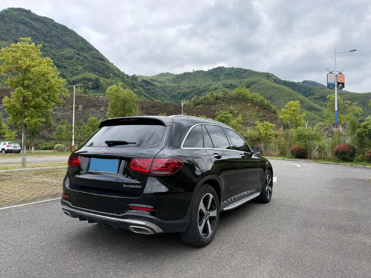 2022 Mercedes-Benz GLC Class 2.0T 197HP L4 9AT,autocango,china used car exporter,china ev exporter,chinese used car exporter,chinese used ev exporter