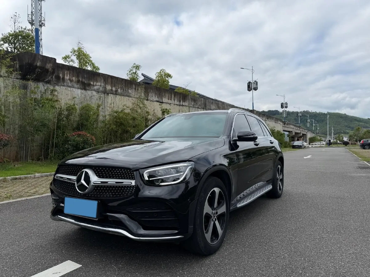 2022 Mercedes-Benz GLC Class 2.0T 197HP L4 9AT,autocango,china used car exporter,china ev exporter,chinese used car exporter,chinese used ev exporter