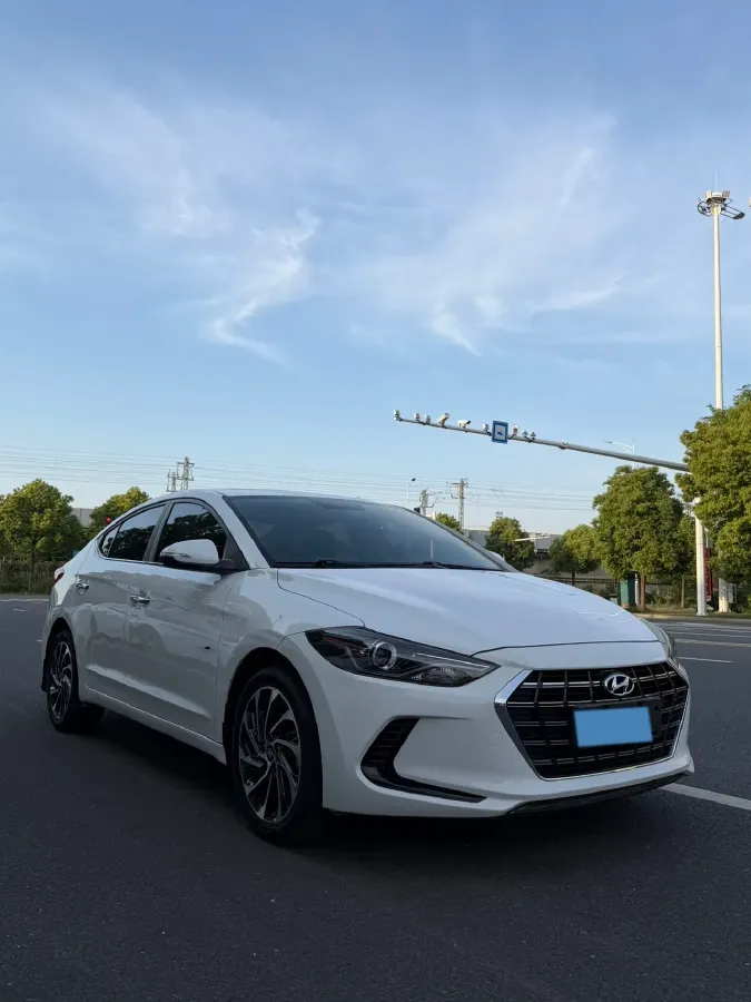 2020 Hyundai Elantra 1.5L 115HP L4 CVT,autocango,china used car exporter,china ev exporter,chinese used car exporter,chinese used ev exporter