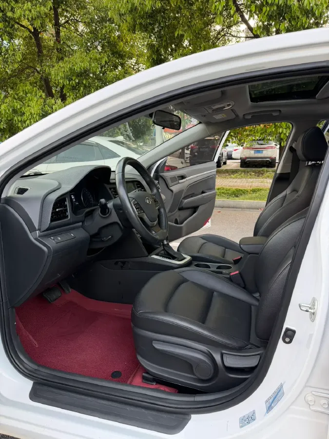 2020 Hyundai Elantra 1.5L 115HP L4 CVT,autocango,china used car exporter,china ev exporter,chinese used car exporter,chinese used ev exporter
