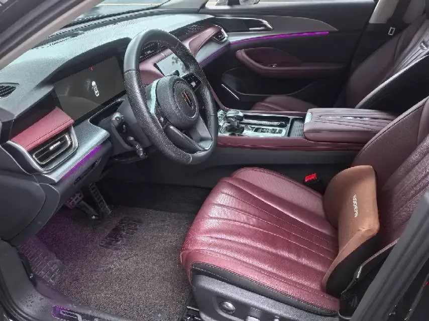 2024 HongQi H5 2.0T 224HP L4 8AT,autocango,china used car exporter,china ev exporter,chinese used car exporter,chinese used ev exporter
