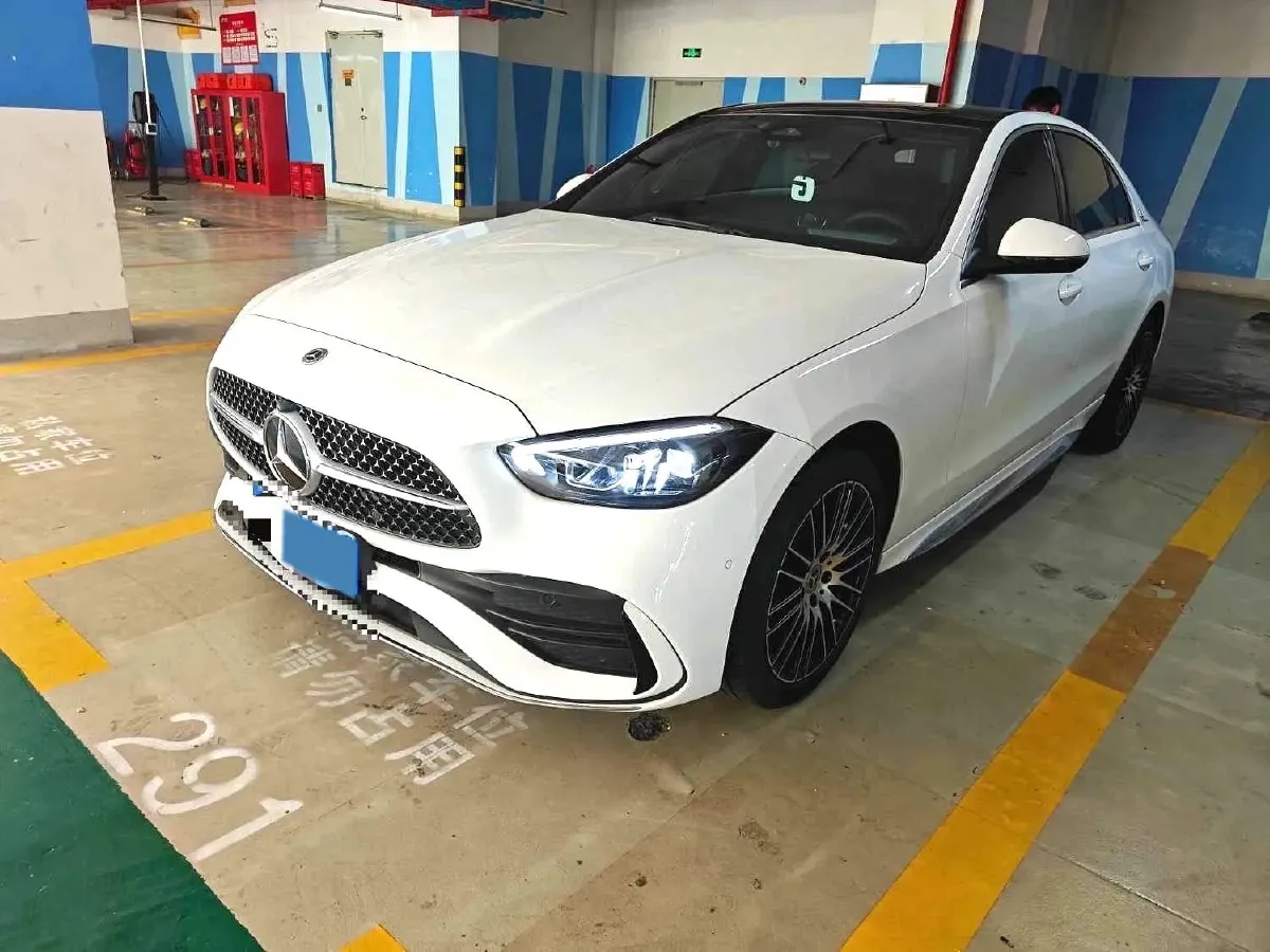 2024 Mercedes-Benz C Class 1.5T 204HP L4 9AT,autocango,china used car exporter,china ev exporter,chinese used car exporter,chinese used ev exporter