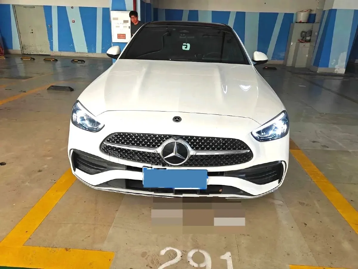 2024 Mercedes-Benz C Class 1.5T 204HP L4 9AT,autocango,china used car exporter,china ev exporter,chinese used car exporter,chinese used ev exporter