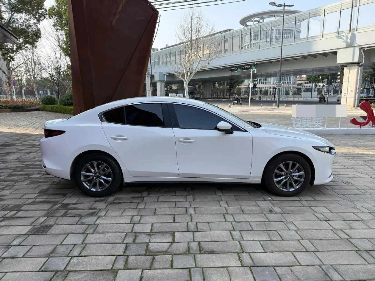 2022 Mazda 3 Axela 2.0L 158HP L4 6AT,autocango,china used car exporter,china ev exporter,chinese used car exporter,chinese used ev exporter