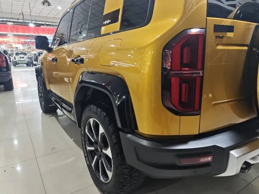 2023 FangChengBao Bao 5 1.5T 194HP L4 E-CVT PHEV 31.8KWH,autocango,china used car exporter,china ev exporter,chinese used car exporter,chinese used ev exporter