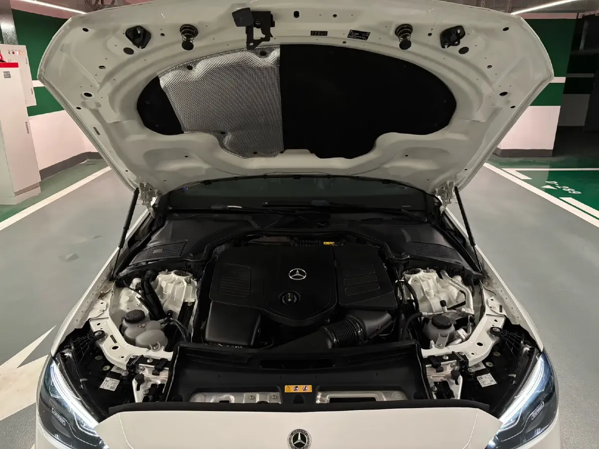 2022 Mercedes-Benz C Class 1.5T 170HP L4 9AT,autocango,china used car exporter,china ev exporter,chinese used car exporter,chinese used ev exporter