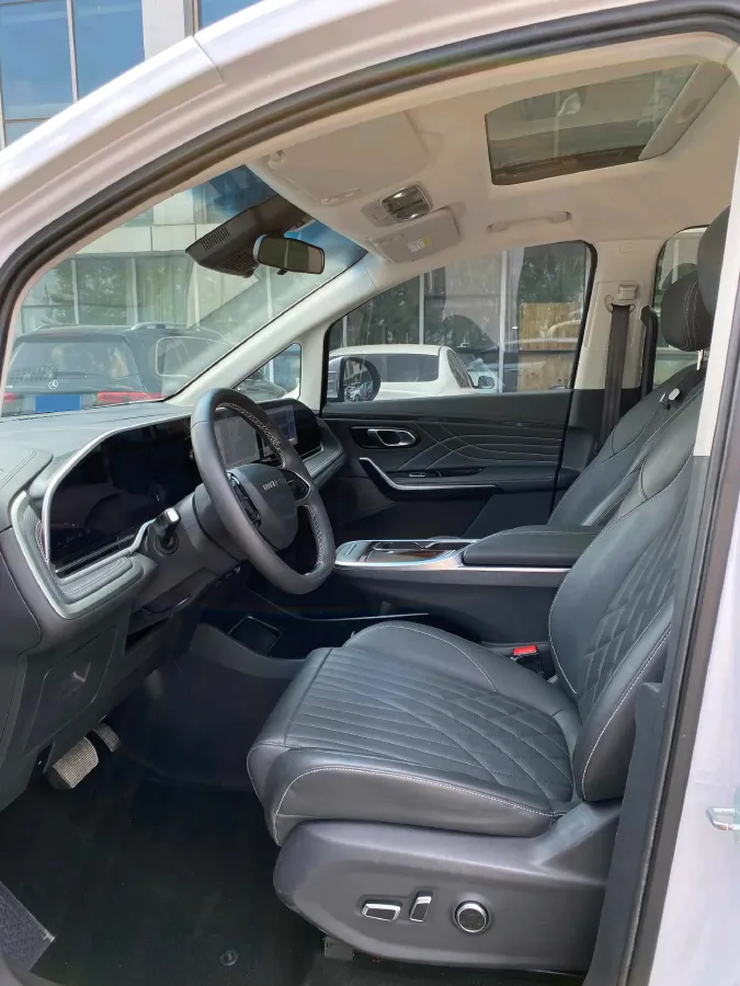 2022 MAXUS G90 2.0T 234HP L4 8AT,autocango,china used car exporter,china ev exporter,chinese used car exporter,chinese used ev exporter