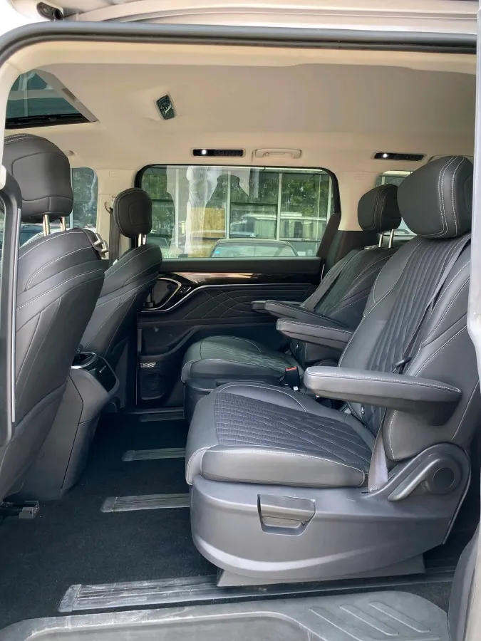 2022 MAXUS G90 2.0T 234HP L4 8AT,autocango,china used car exporter,china ev exporter,chinese used car exporter,chinese used ev exporter