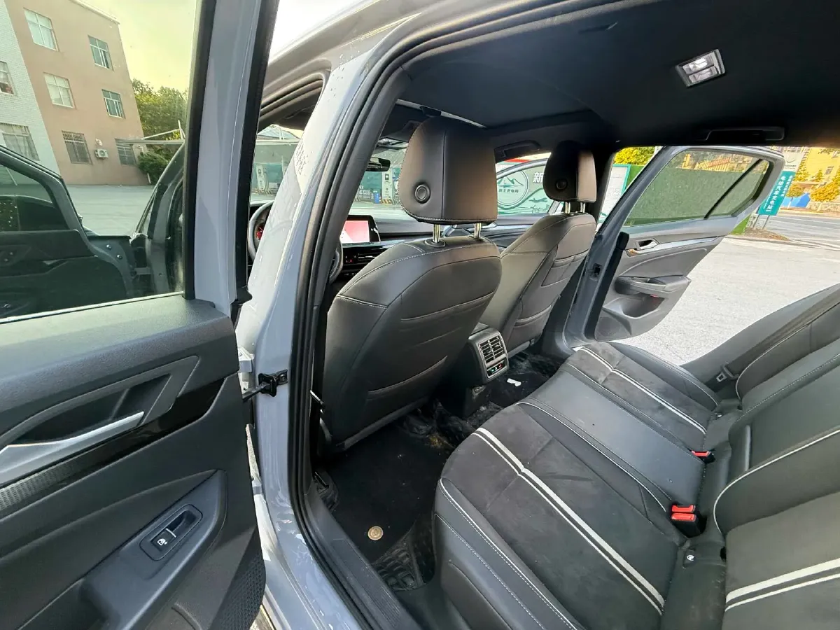 2021 Volkswagen Golf 1.4T 150HP L4 7DCT,autocango,china used car exporter,china ev exporter,chinese used car exporter,chinese used ev exporter