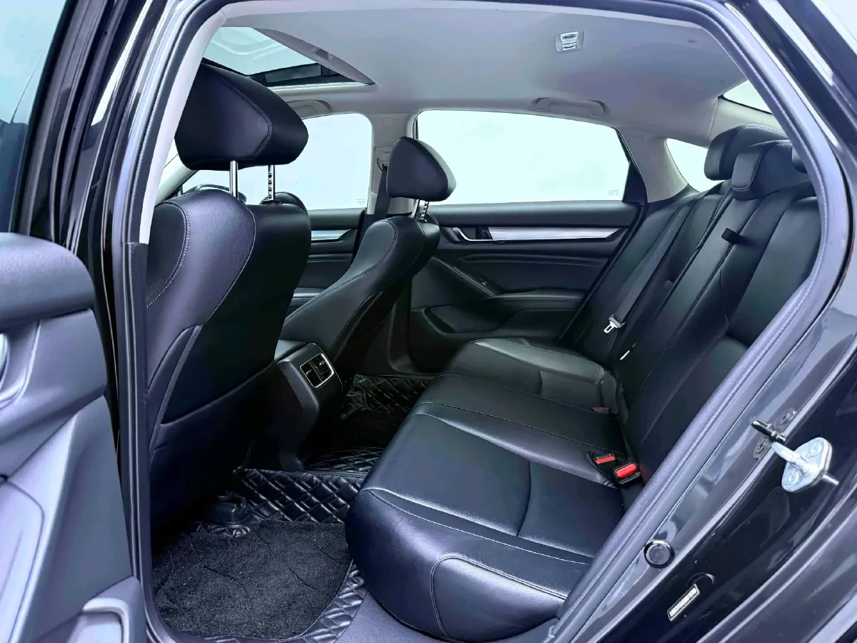 2018 Honda Accord 1.5T 194HP L4 CVT,autocango,china used car exporter,china ev exporter,chinese used car exporter,chinese used ev exporter