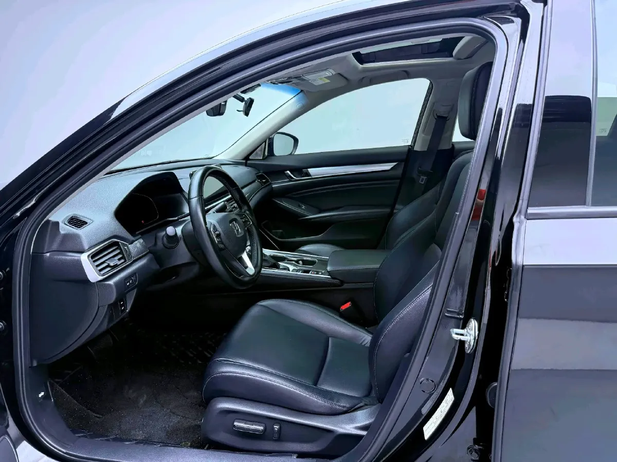 2018 Honda Accord 1.5T 194HP L4 CVT,autocango,china used car exporter,china ev exporter,chinese used car exporter,chinese used ev exporter