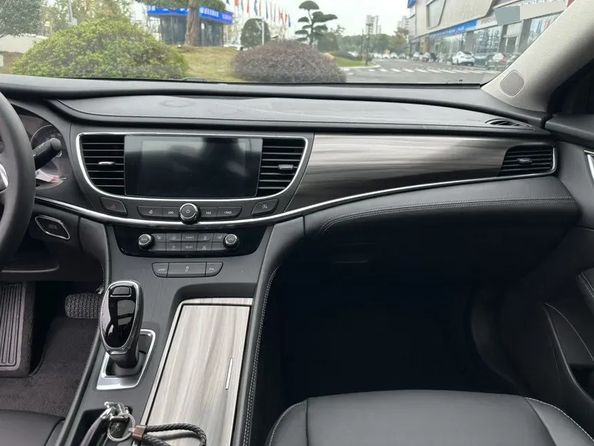 2022 Buick Larcosse 2.0T 237HP L4 9AT,autocango,china used car exporter,china ev exporter,chinese used car exporter,chinese used ev exporter