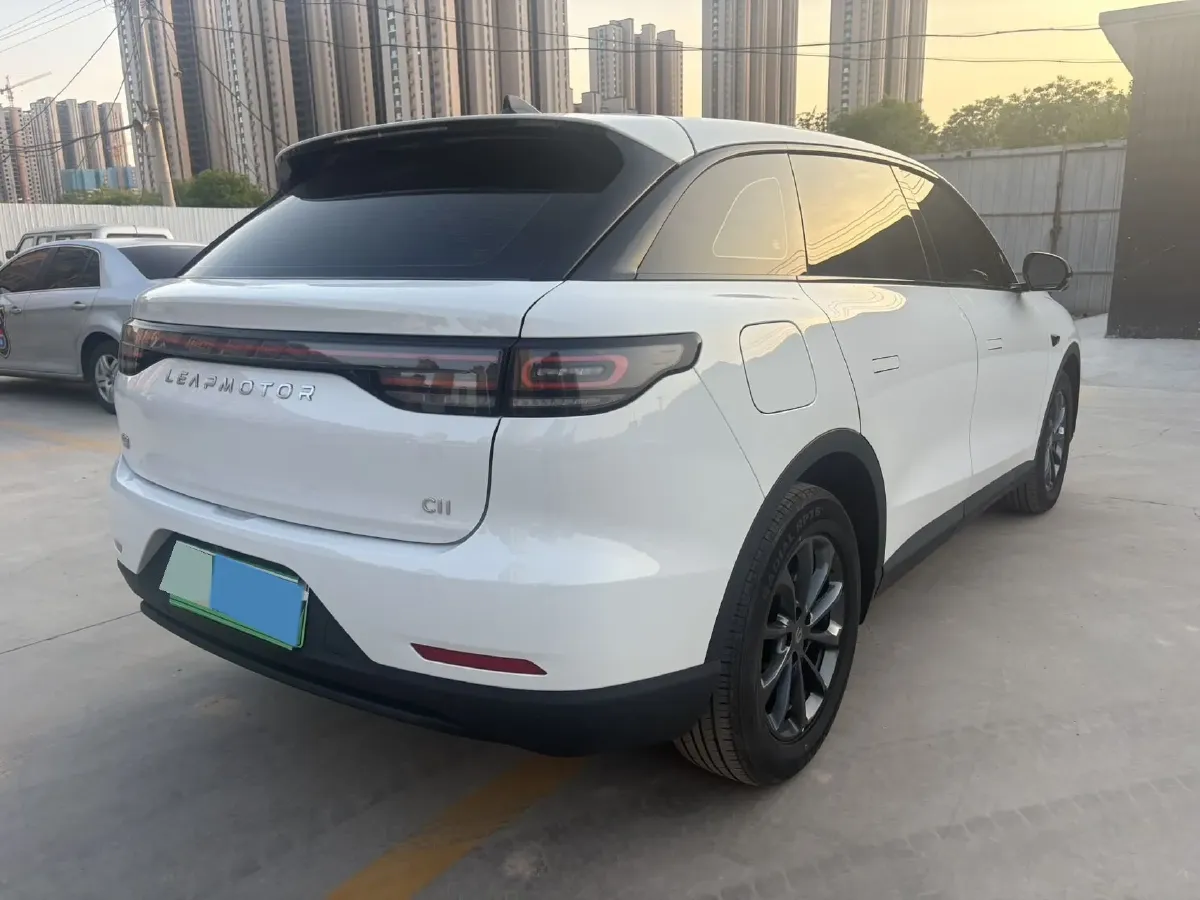 2023 Leapmotor C11 Range Extended 131HP REEV 30.1KWH,autocango,china used car exporter,china ev exporter,chinese used car exporter,chinese used ev exporter