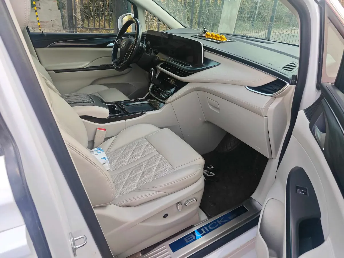 2020 Buick GL8 2.0T 237HP L4 9AT,autocango,china used car exporter,china ev exporter,chinese used car exporter,chinese used ev exporter