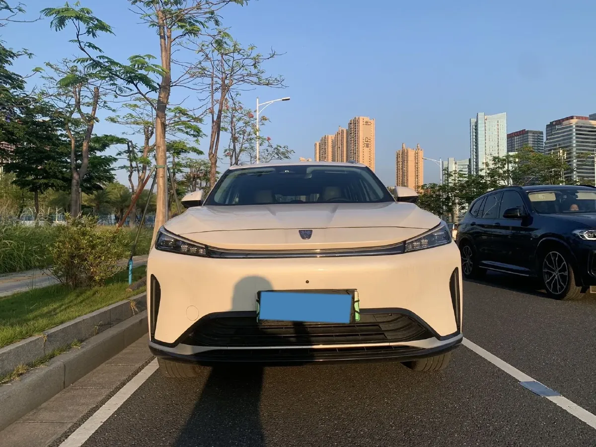 2024 Roewe D5X DMH 1.5T 150HP L4 2DHT PHEV 21.4KWH,autocango,china used car exporter,china ev exporter,chinese used car exporter,chinese used ev exporter