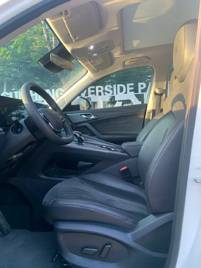 2024 Roewe D5X DMH 1.5T 150HP L4 2DHT PHEV 21.4KWH,autocango,china used car exporter,china ev exporter,chinese used car exporter,chinese used ev exporter