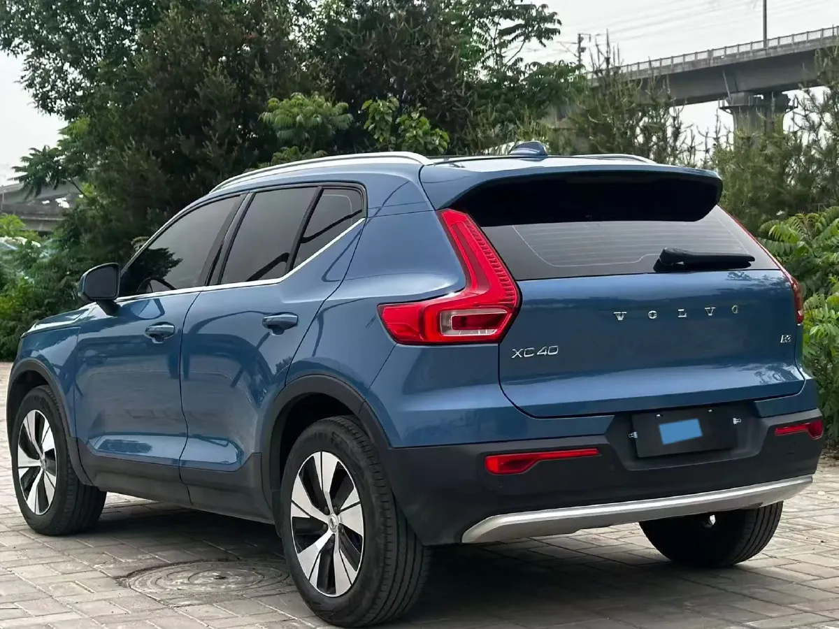 2023 Volvo XC40 2.0T 163HP L4 7DCT,autocango,china used car exporter,china ev exporter,chinese used car exporter,chinese used ev exporter