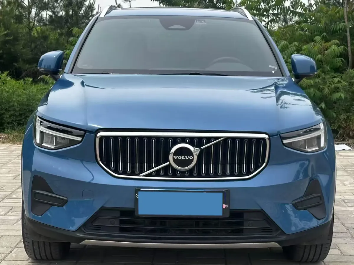 2023 Volvo XC40 2.0T 163HP L4 7DCT,autocango,china used car exporter,china ev exporter,chinese used car exporter,chinese used ev exporter