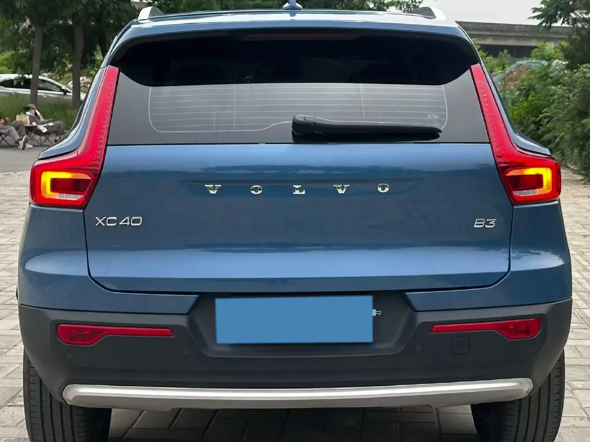 2023 Volvo XC40 2.0T 163HP L4 7DCT,autocango,china used car exporter,china ev exporter,chinese used car exporter,chinese used ev exporter