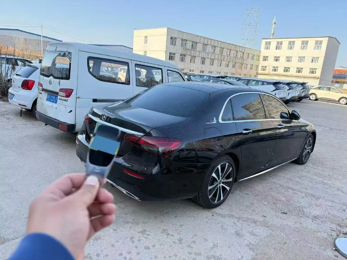 2022 Mercedes-Benz E Class 2.0T 211HP L4 9AT PHEV 25.4KWH,autocango,china used car exporter,china ev exporter,chinese used car exporter,chinese used ev exporter