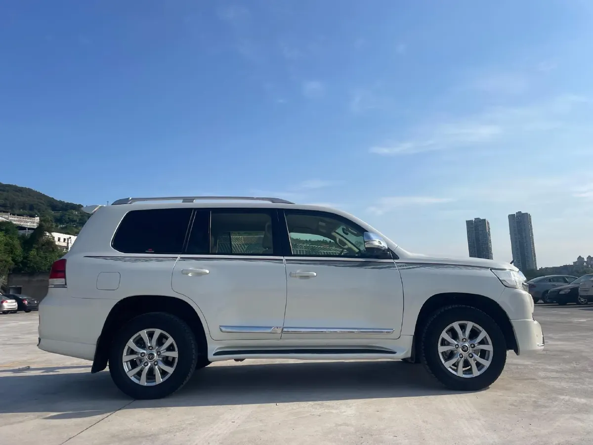 2019 Chevrolet Trax 1.0T 125HP L3 6AT,autocango,china used car exporter,china ev exporter,chinese used car exporter,chinese used ev exporter